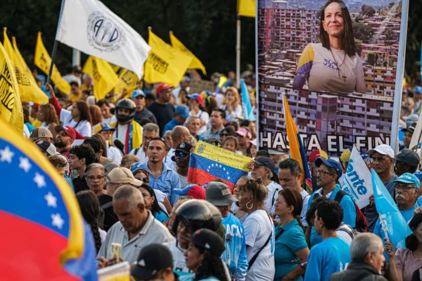 Venezuela’da sürgün sona erdi! Nobel ödüllü muhalif lider ülkesine döndü
