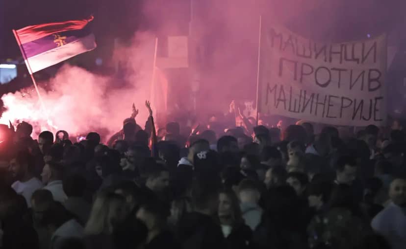 1 Kasım daki kaza her şeyi değişti! Öğrencilerin direnişi ülkedeki iktidarı değişti 5