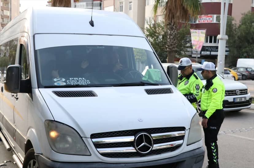 Adana'da 1104 okul çevresindeki güvenlik denetimlerinde 826 personel görevlendirildi