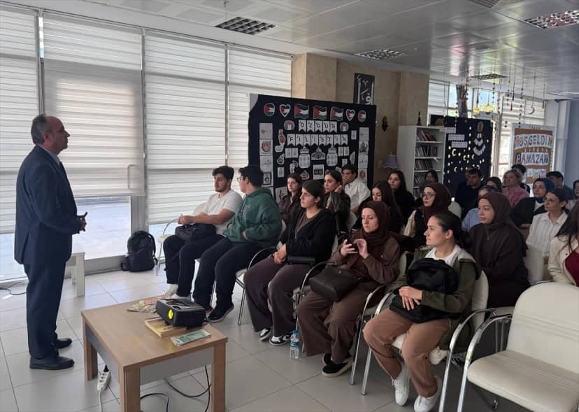 Bafra'da 50 öğrenciye yapay zeka okuryazarlığı sertifikası verildi
