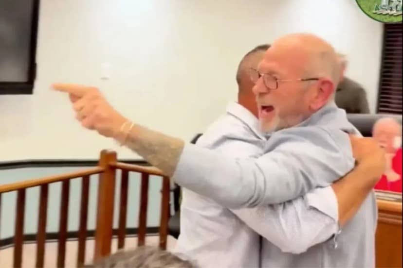 Belediye başkanı kendisini eleştiren vatandaşa saldırdı: “Seni geberteceğim!”