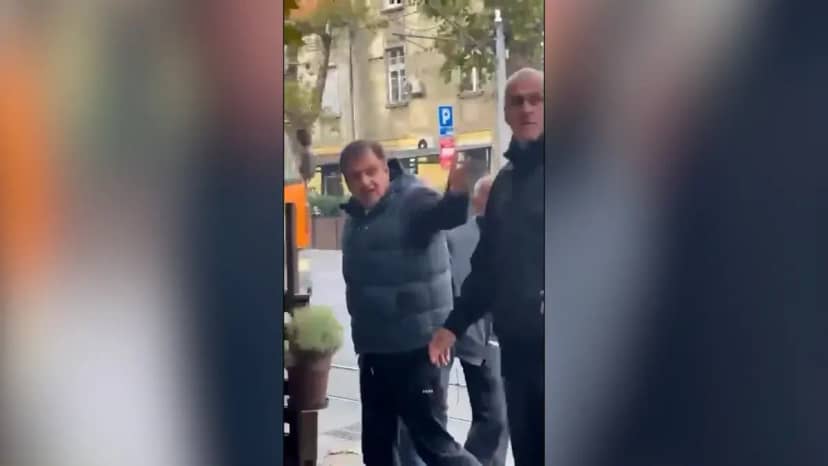 Bir ülke bunu konuşuyor! Ünlü iş insanı yanında çocuğu bulunan bir kadını tokatladı: Sonrasında meydan dayağı yedi 1