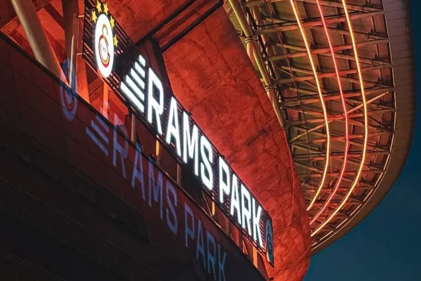 En çok merak edilen isimdi! Saatler kala karar verildi: İşte Galatasaray-Fenerbahçe derbisinde muhtemel 11 ler 7