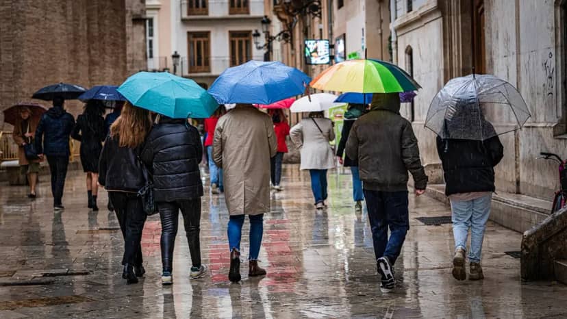 Meteoroloji’den kritik sağanak uyarısı! İstanbul’da bu saatlerde etkili olacak