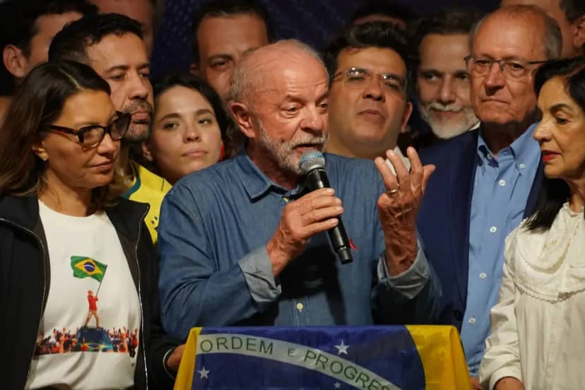Tarihi zafer! Brezilya da seçimi Lula da Silva kazandı: Bolsonaro dan itiraz 8