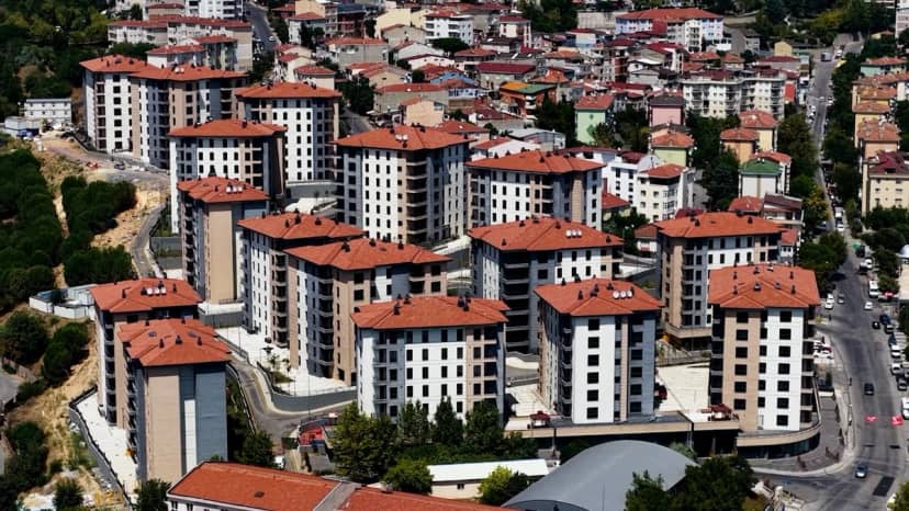 Anahtarlar yarın teslim edilecek! Maltepe’de çöken binanın sakinlerinin yeni yuvaları hazır, Bakan Kurum açıkladı