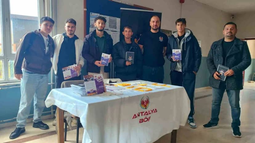 Antalya'da ekimde Gençlerle Beraberiz etkinlikleri 14 bin 638 öğrenciye ulaştı