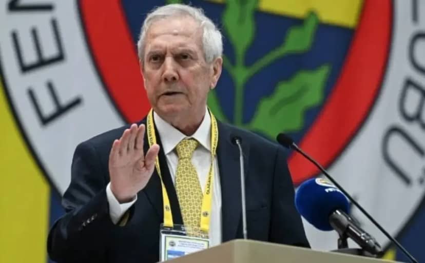 Aziz Yıldırım Samandıra dan ayrılırken park halindeki araca çarptı! 2