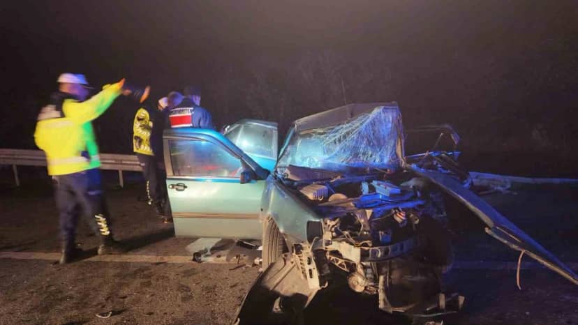 Düzce Akçakoca'da iki aracın çarpışması sonucu 5 kişi yaralandı