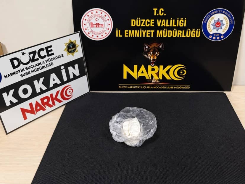 Düzce'de 2 operasyonda kokain ve metamfetamin ele geçirildi, 2 kişi tutuklandı