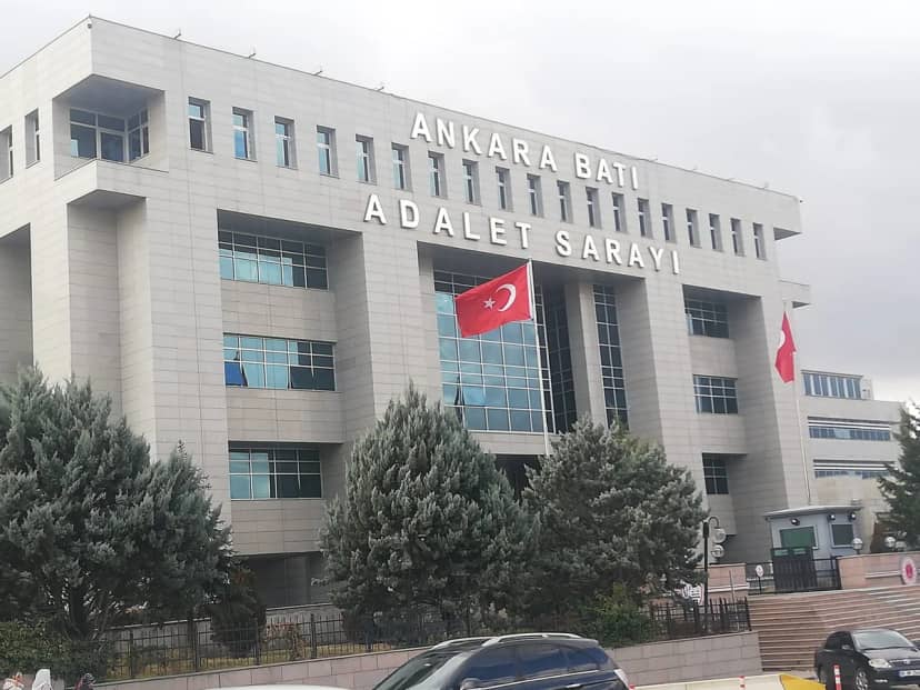 Etimesgut'ta drift atarak trafiği tehlikeye sokan 16 şüpheli gözaltına alındı