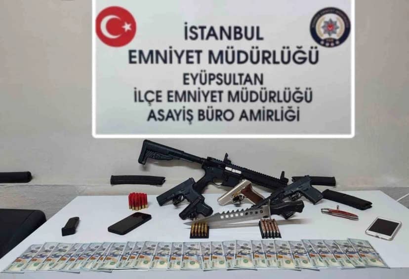 Eyüpsultan'da silah ticareti yaptıkları belirlenen 2 şüpheli tutuklandı