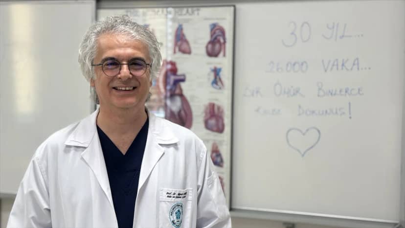 Kalp cerrahı Prof. Dr. Görmüş, meslekte 30. yılında 26 binden fazla vakaya katıldı
