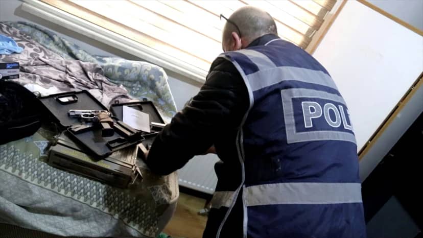 Karabük ve Bartın'da silah kaçakçılığı operasyonunda 8 şüpheliden 2'si tutuklandı