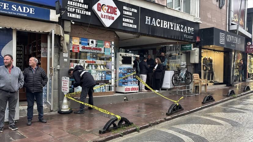 Kastamonu'da av tüfeğiyle rastgele ateş açan şüpheli 4 kişiyi yaralayıp kaçtı