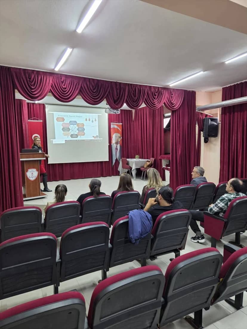 Kırklareli Vize'de TÜBİTAK 4006 Bilim Fuarları başvuru toplantısı yapıldı