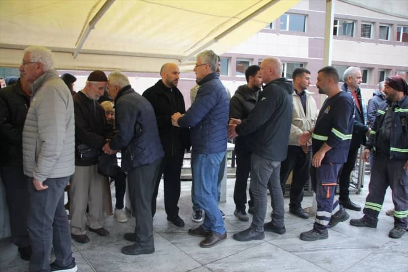 Kocaeli Gölcük'te kavgada öldürülen MHP'li Meclis Üyesi Murat Saral toprağa verildi