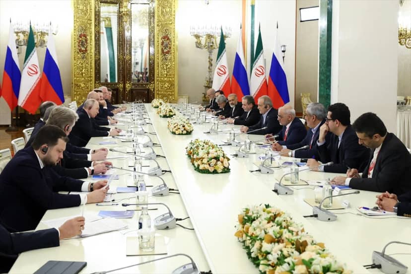 Putin ve Pezeşkiyan Moskova'da görüştü, ticaret hacmi ilk 8 ayda yüzde 10,4 arttı