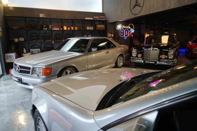 Samsunlu iş adamı 17 araç toplayarak garajını Mercedes müzesine çevirdi