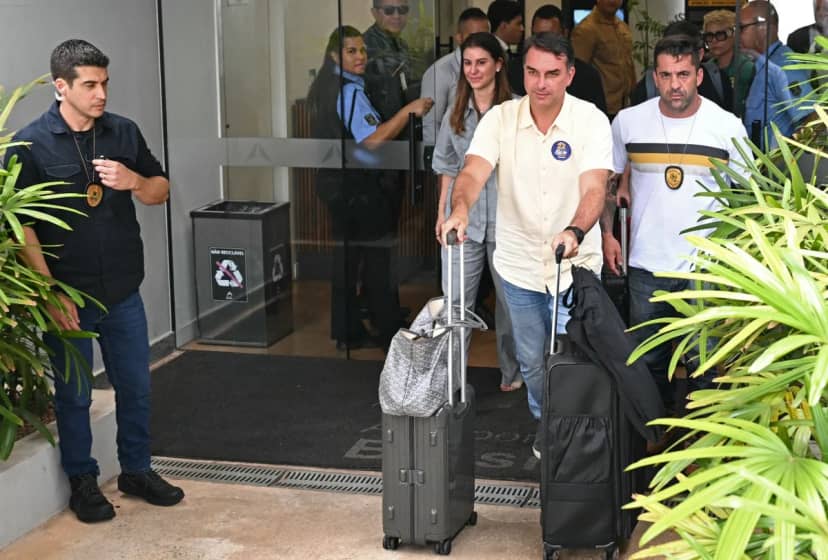 Babasının izinden gitti! Seçimi kaybeden Bolsonaro ABD'ye kaçtı