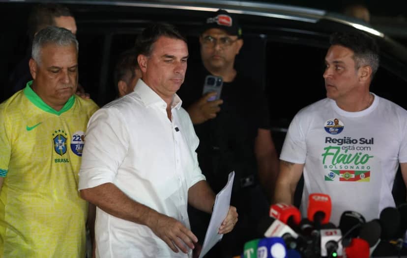 Babasının izinden gitti! Seçimi kaybeden Bolsonaro ABD'ye kaçtı