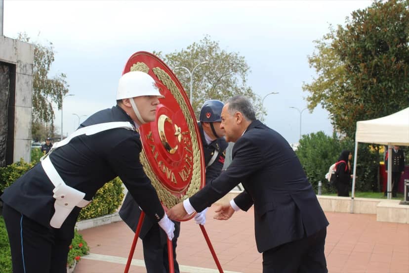 Bursa ve Eskişehir dahil 7 ilde Cumhuriyet'in 103. yılı çelenk törenleriyle kutlandı