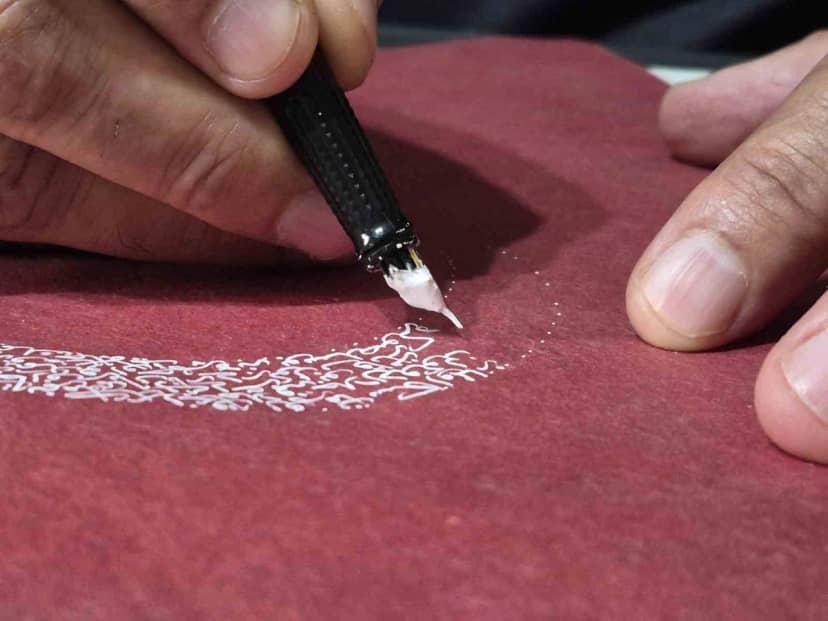 Eskişehirli hattat Fidan, çıplak gözle okunması güç Gubari hattını anlattı