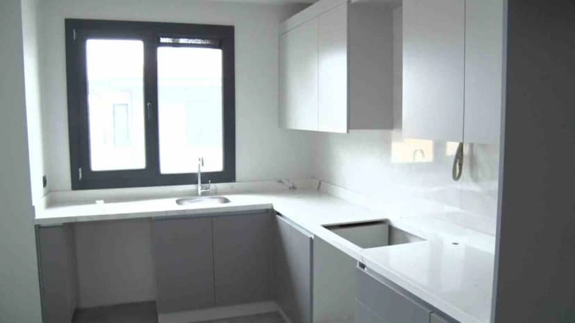 Maltepe’de çöken Kardeşler Apartmanı’nın hak sahiplerine yeni konutları teslim edilmeye başlandı