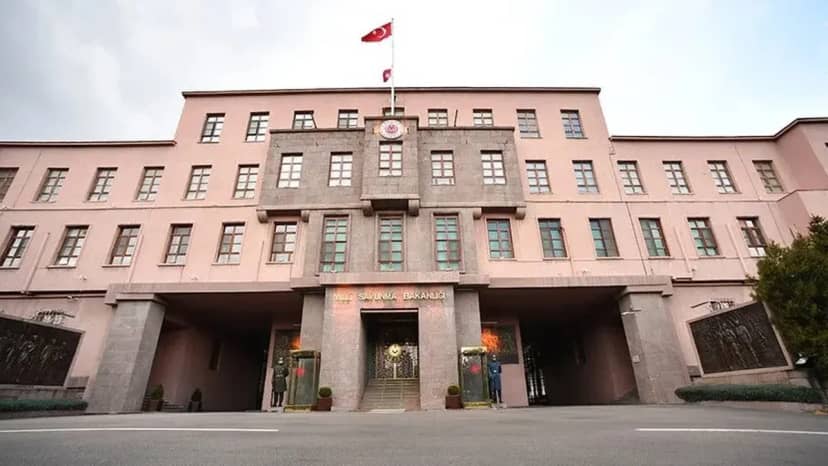 MSB'den PKK'nın Sincar'dan çekilmesiyle ilgili açıklama: "Süreç yakından takip ediliyor"