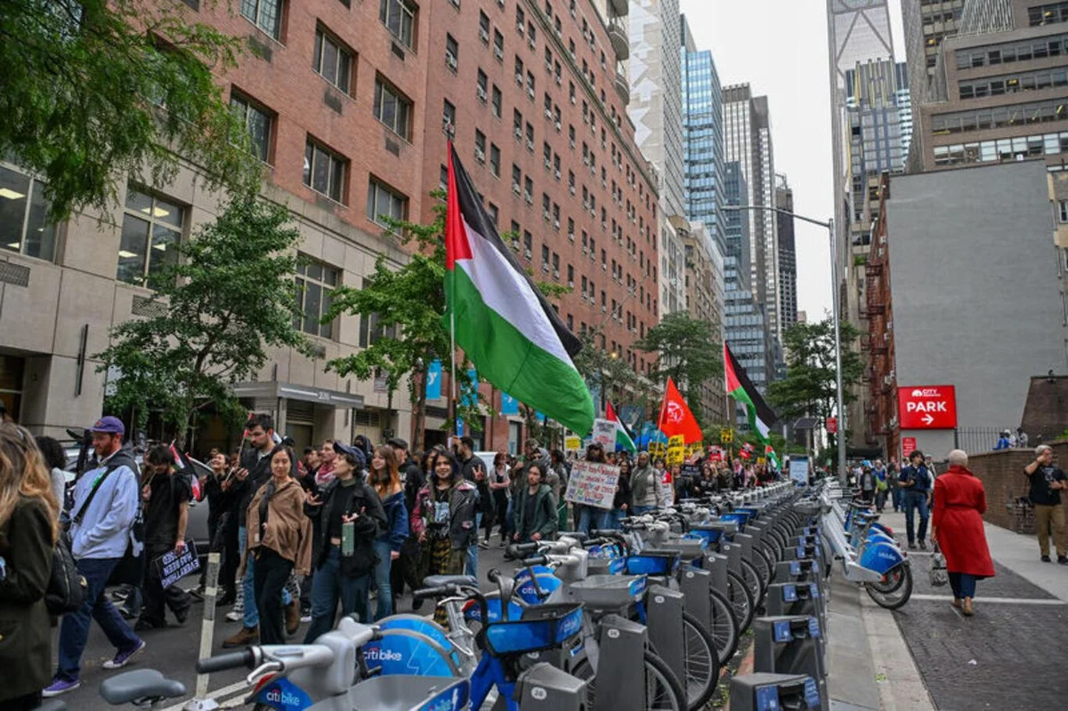 Netanyahu BM Genel Kurulu için geldiği New York’ta binlerce kişi tarafından protesto edildi — 10. fotoğraf
