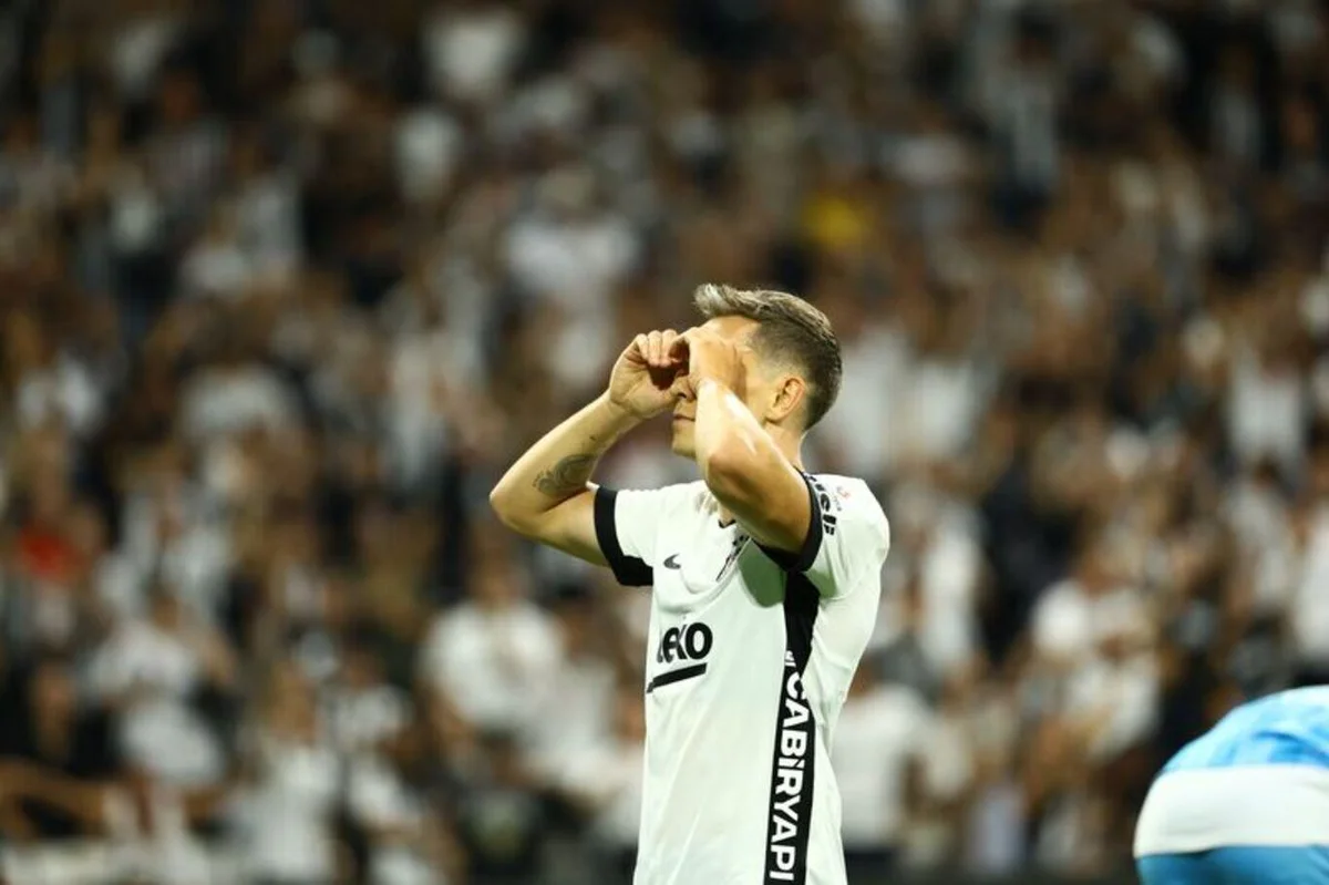 10) Leandro Trossard - Beşiktaş: 28.7 milyon euro