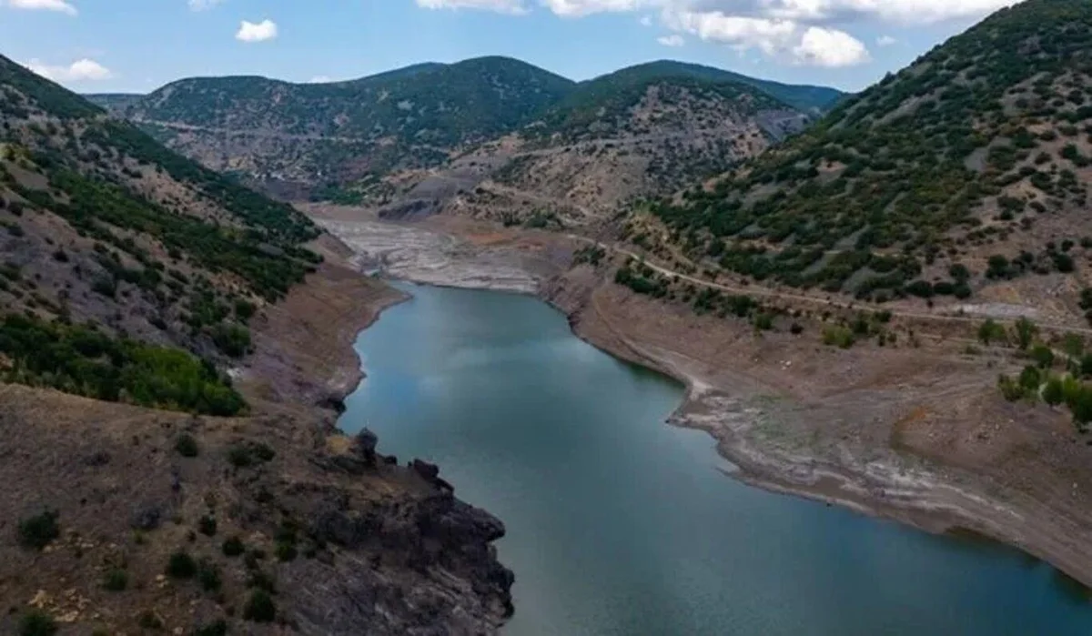 Sazlıdere Barajı: Yüzde 20,63 Istrancalar Barajı: Yüzde 22,35 Kazandere Barajı: Yüzde 11,93