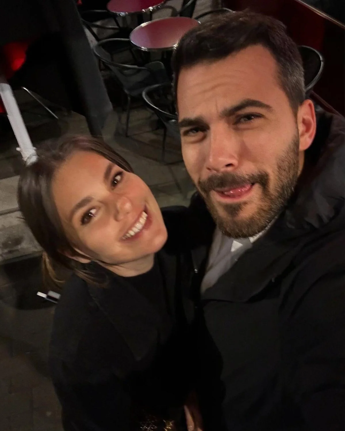 Aslı Enver ve Berkin Gökbudak Prag'a taşınıyor — 4. fotoğraf