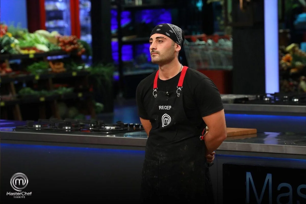MASTERCHEF ÖDÜL OYUNU KİM KAZANDI? MasterChef'te ödül oyununun kazananı belli olduğunda haberimiz güncellenecektir. MASTERCHEF ÖDÜL NE KADAR? MasterChef'te para ödülünün tutarı 100 bin TL olarak belirlendi.