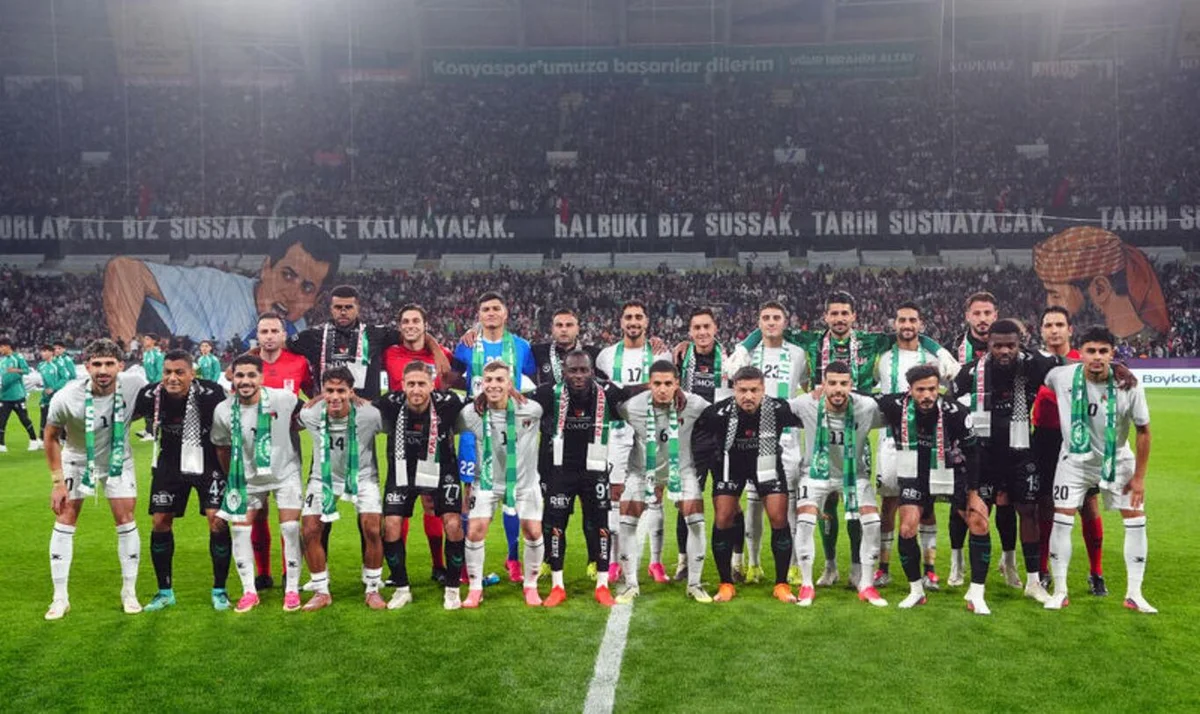 Konyaspor-Filistin maçında Filistin'e büyük destek! — 4. fotoğraf