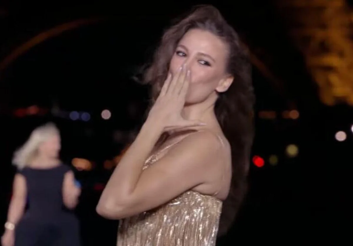 "BUNLARI YAPMAK AKLIMA GELMEDİ!" Serenay Sarıkaya, videonun altına yaptığı yorumla şaşkınlığını ve beğenisini dile getirdi. Güzel oyuncu, paylaşıma "İnanılmaz, hiç aklıma gelmedi bunları yapmak" notunu düştü.