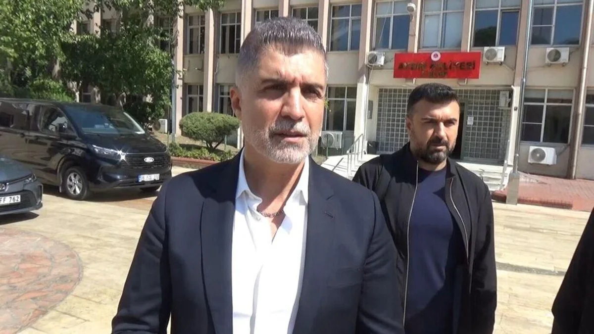 Özcan Deniz'e kardeşinden sert sözler: Adliye önünde çok güzel bir oyunculuk izledik — 4. fotoğraf