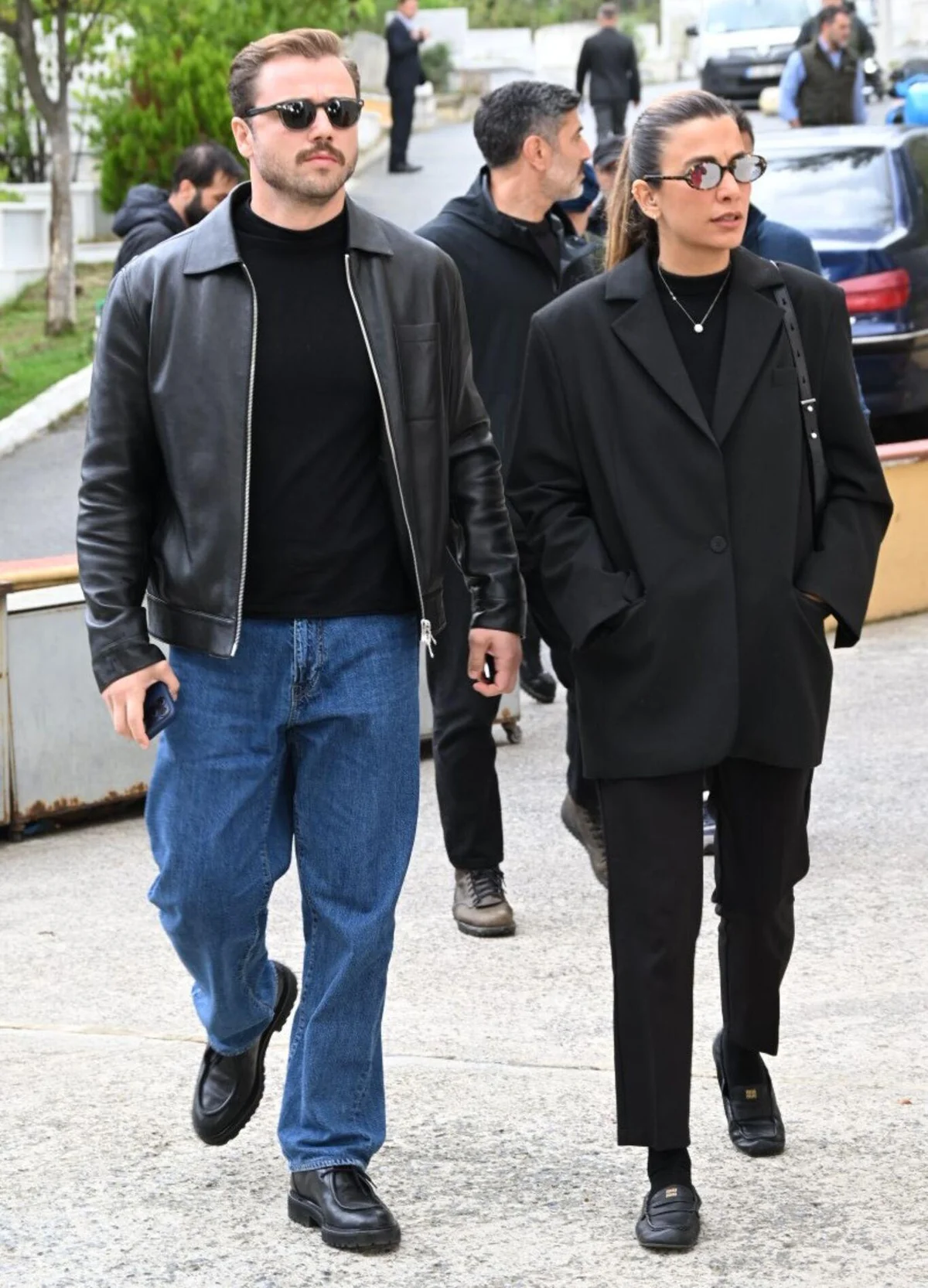 Tolga Sarıtaş - Zeynep Mayruk