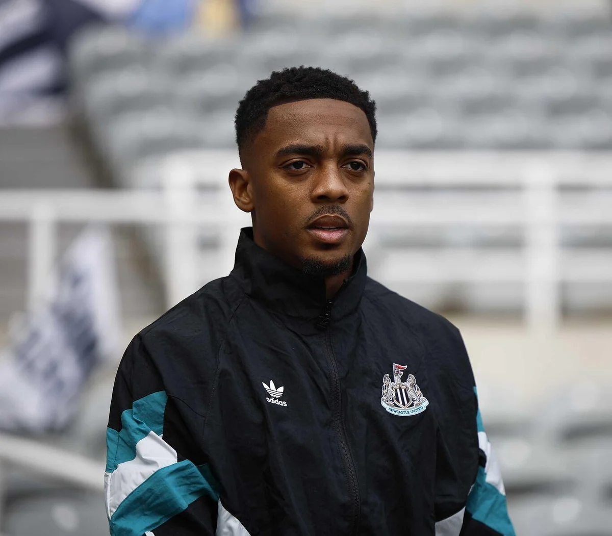 17 MİLYON STERLIN REDDEDİLMİŞTİ Newcastle, yaz aylarında Beşiktaş'tan 27 yaşındaki oyuncu için gelen iki teklifi de reddetti; Beşiktaş'ın son teklifi ise yaklaşık 17 milyon sterlin olarak tahmin ediliyor.