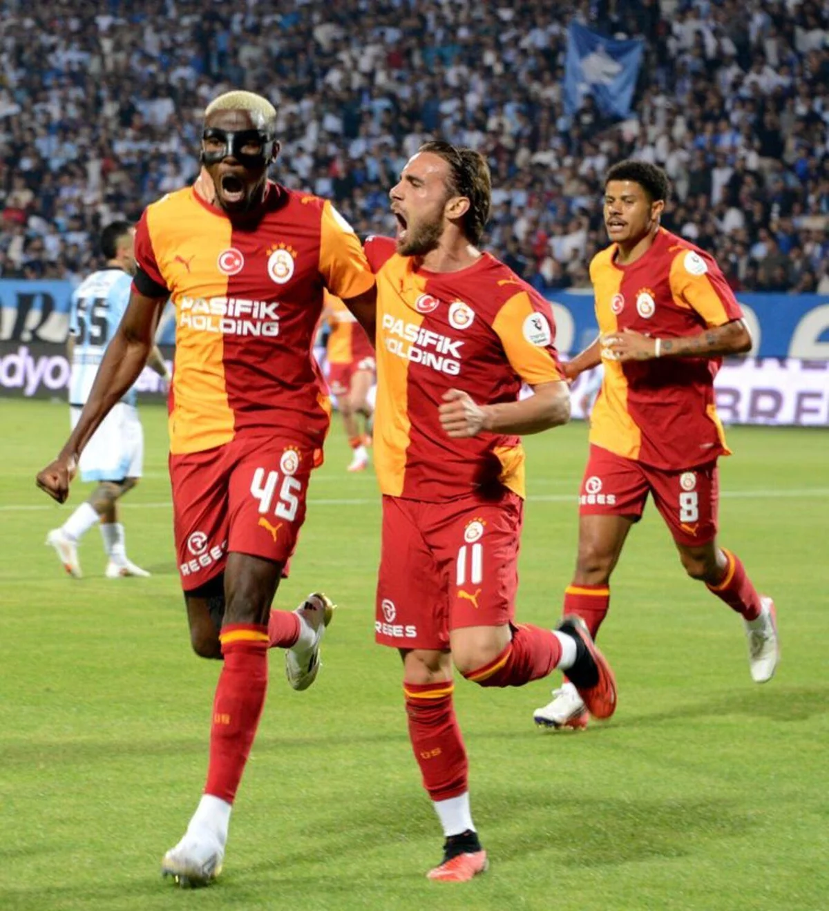 2024-25 ve 2025-26 sezonlarında uzun pas kullanımı konusunda lig sıralamasında alt basamaklarda olan Galatasaray bu sezon ise ligin en az uzun pas tercih eden takımı oldu.