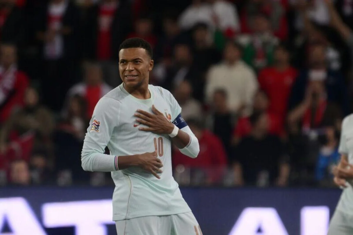 3) Kylian Mbappe - Real Madrid: 200 milyon euro