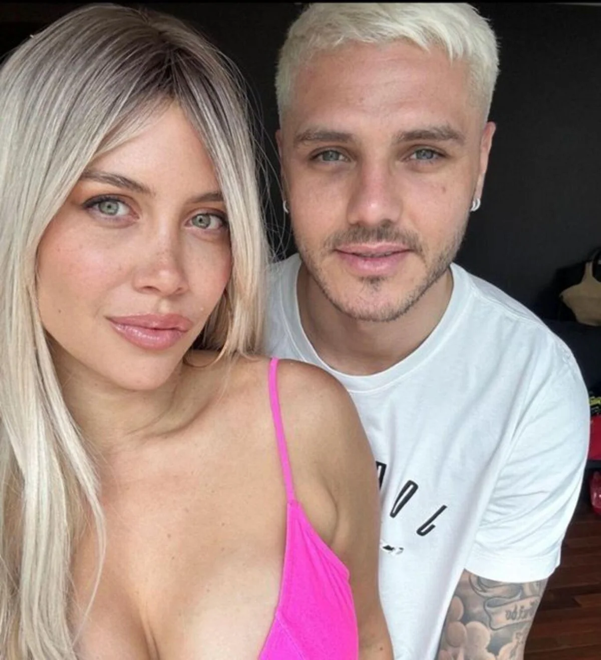 Arjantin Milli Takımı'nın kıdemli oyuncuları ve Lionel Messi gibi isimlerin Maxi Lopez'e destek vermesi nedeniyle, Icardi kariyerinin en verimli dönemlerinde milli takıma uzun süre davet edilmemişti.