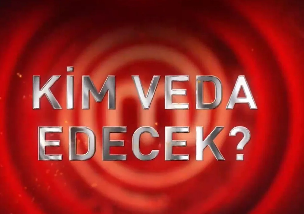 MASTERCHEF KİM ELENDİ? MasterChef'te rakiplerden daha az başarılı tabak yapan yarışmacı son yemeğini yaptı. Şeflerin değerlendirmelerinin ardından en az başarılı tabağı yapan Batuhan MasterChef'te elenen yarışmacı oldu.