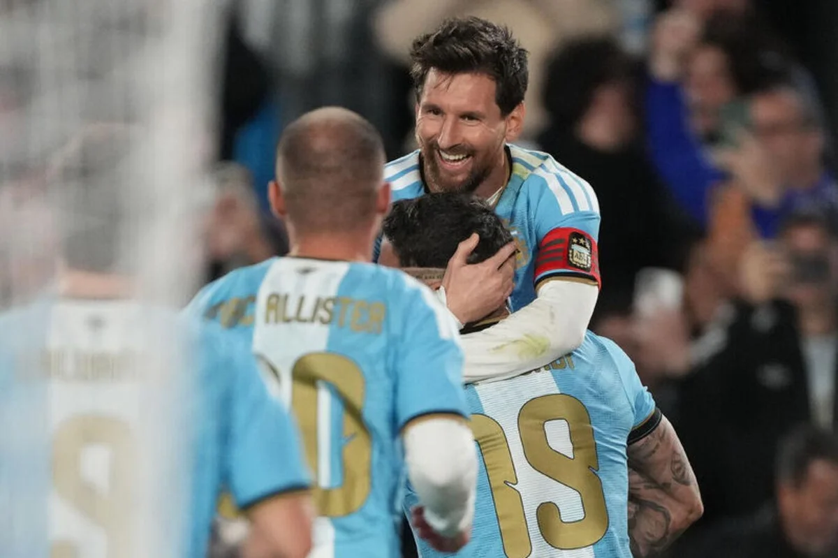 Messi'nin milli takıma veda karşılaşmasında Arjantin, Benin'i 3-0 mağlup etti. Messi son müsabakasını 1 gol, 2 asistle tamamladı.