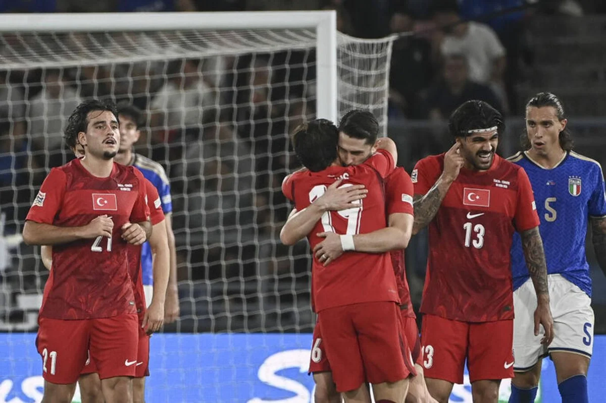 Son oynadığı 4 maçı da kaybeden A Milli Takımımız, yapılan güncellemenin ardından 4 basamak birden düştü.