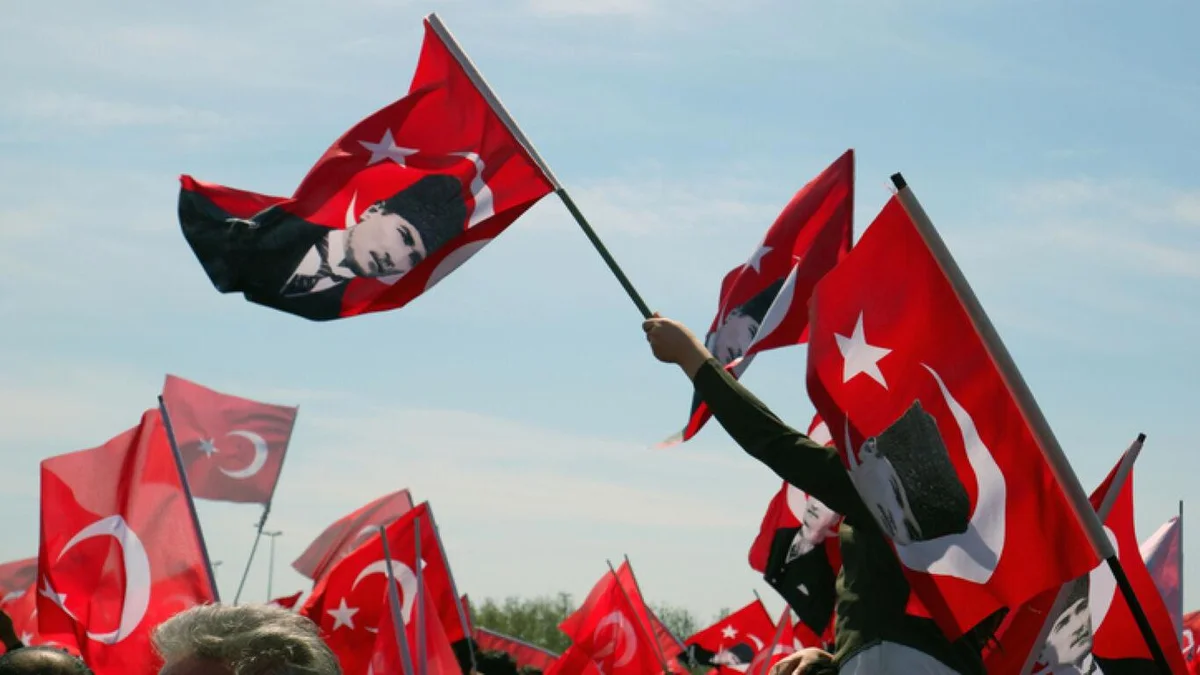 28 Ekim’in öğleden sonrası ile 29 Ekim’in tamamı birlikte değerlendirildiğinde Cumhuriyet Bayramı tatili toplam 1,5 gün olacak.