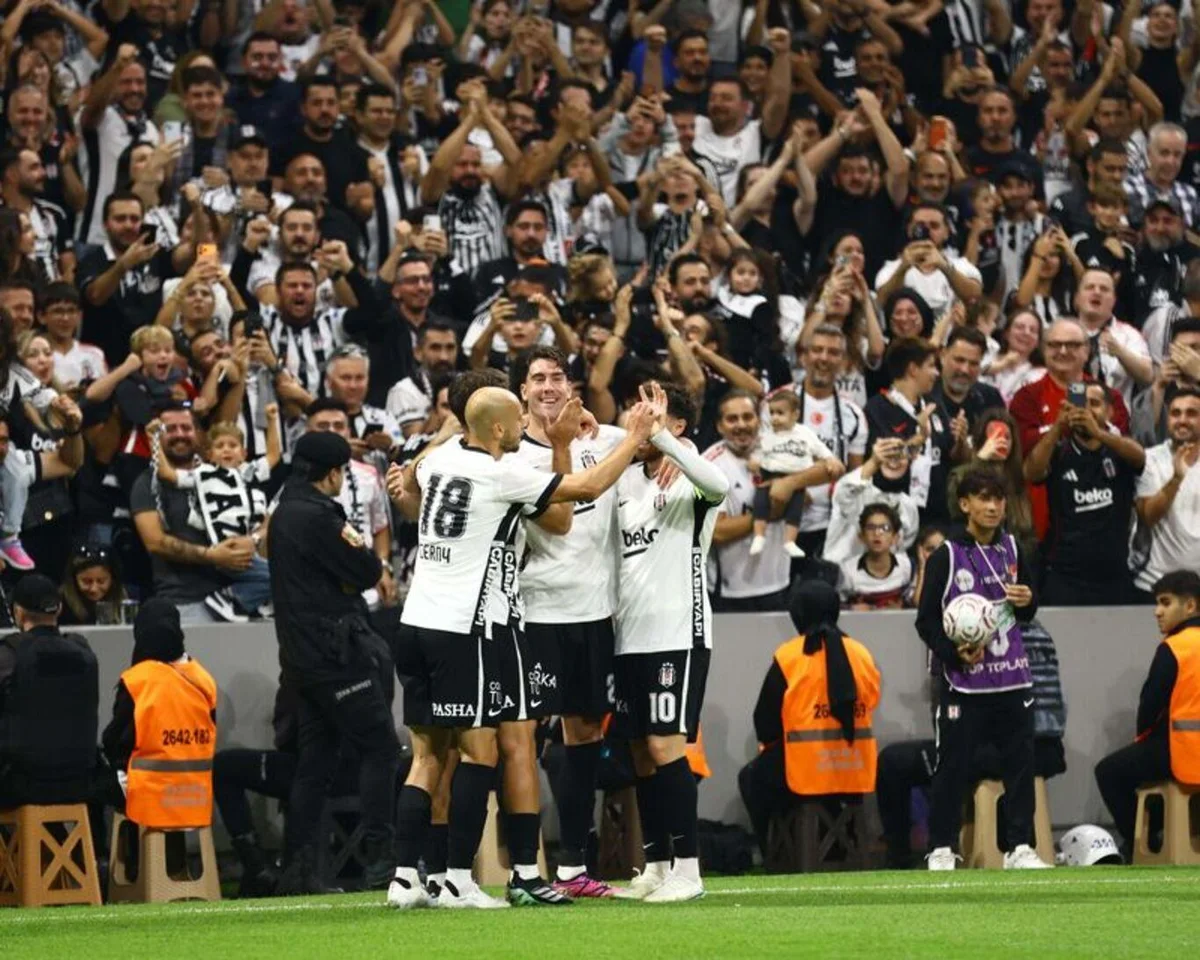 Spor yazarları Beşiktaş'ın Kocaelispor galibiyetini değerlendirdi: İlk yarıdaki oyun tamam! — 3. fotoğraf