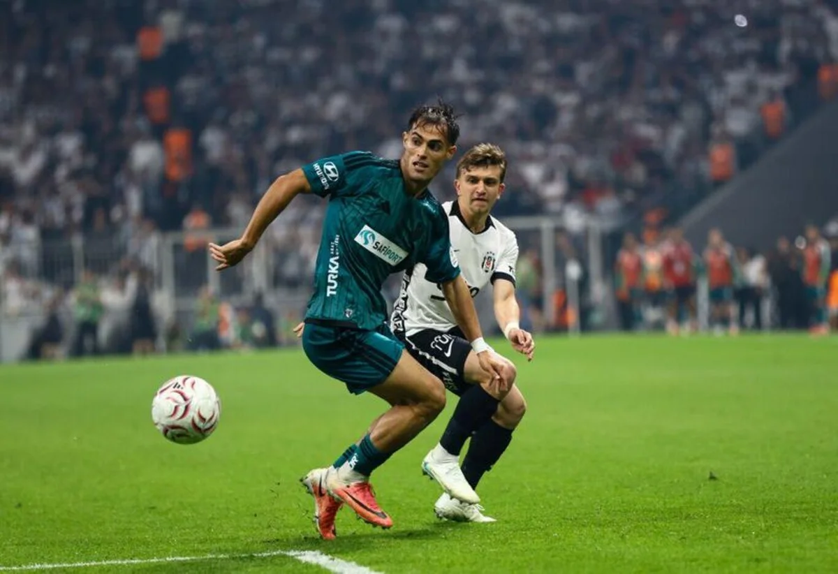 Spor yazarları Beşiktaş'ın Kocaelispor galibiyetini değerlendirdi: İlk yarıdaki oyun tamam! — 8. fotoğraf