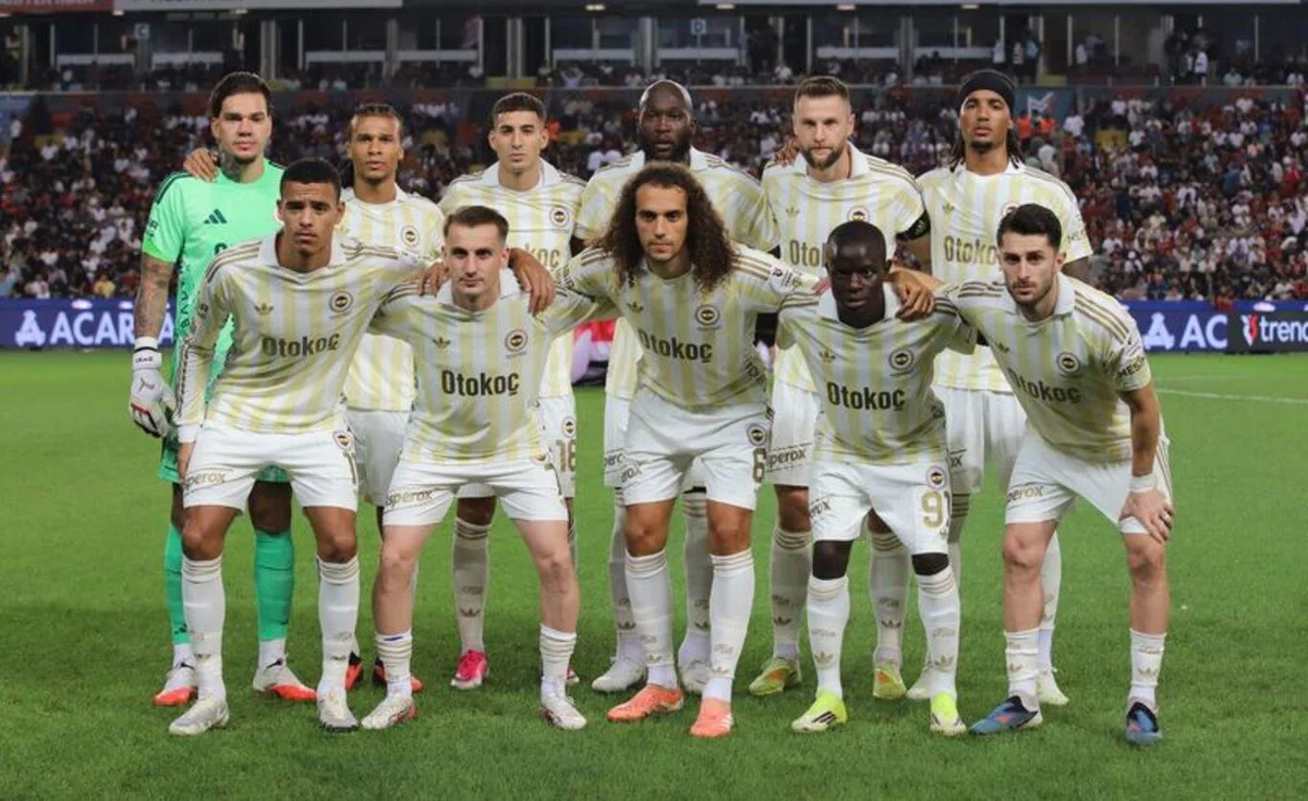 2- FENERBAHÇE: 76 PUAN Şampiyonluk şansı: %27.1 Geçen hafta: %25.6