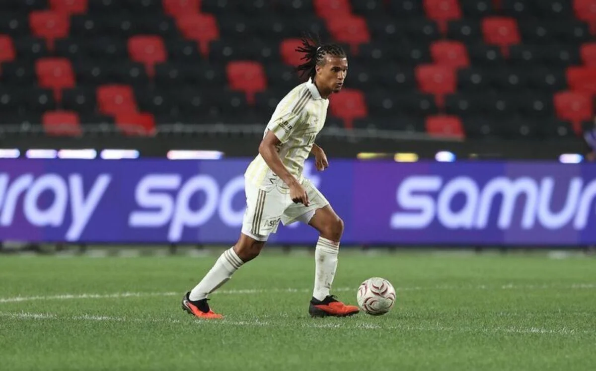 NATHAN AKE